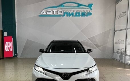 Toyota Camry, 2020 год, 3 429 000 рублей, 2 фотография