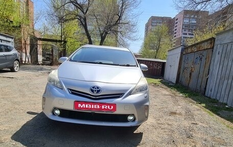 Toyota Prius Alpha I (ZVW40/41), 2011 год, 1 500 000 рублей, 2 фотография
