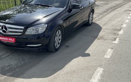 Mercedes-Benz C-Класс, 2010 год, 1 500 000 рублей, 2 фотография