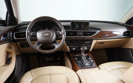 Audi A6, 2014 год, 1 920 000 рублей, 6 фотография