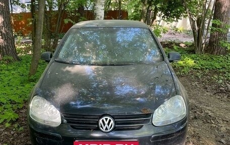 Volkswagen Golf V, 2004 год, 300 000 рублей, 2 фотография