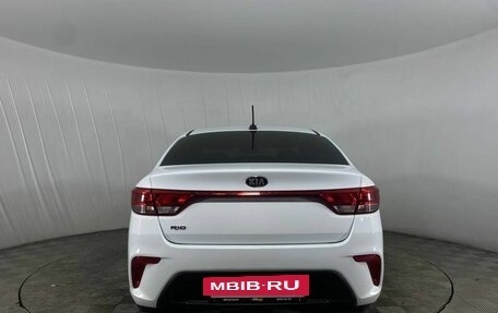 KIA Rio IV, 2020 год, 1 680 000 рублей, 6 фотография