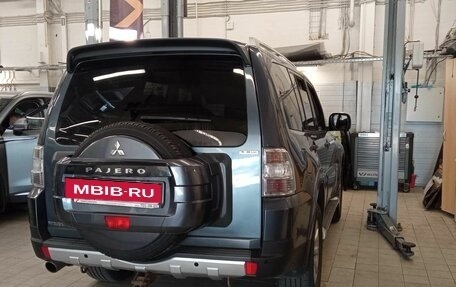 Mitsubishi Pajero IV, 2008 год, 1 890 550 рублей, 4 фотография