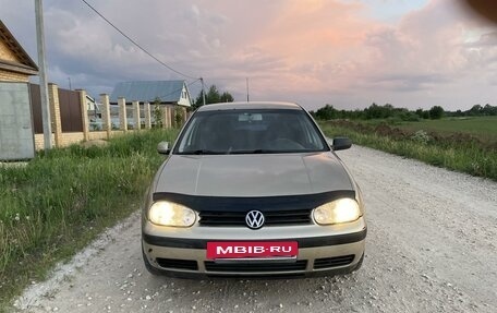 Volkswagen Golf IV, 2003 год, 450 000 рублей, 2 фотография