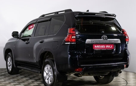 Toyota Land Cruiser Prado 150 рестайлинг 2, 2021 год, 7 550 000 рублей, 7 фотография