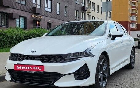 KIA K5, 2021 год, 2 100 000 рублей, 17 фотография