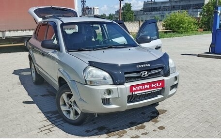 Hyundai Tucson III, 2007 год, 770 000 рублей, 2 фотография