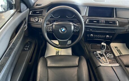 BMW 7 серия, 2013 год, 2 645 000 рублей, 12 фотография