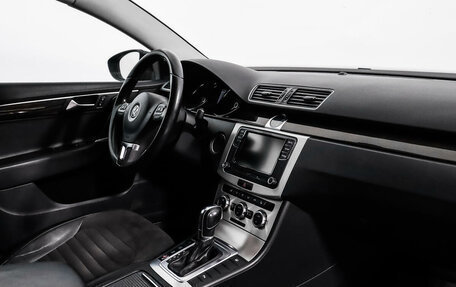 Volkswagen Passat B7, 2013 год, 1 099 555 рублей, 13 фотография