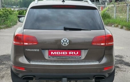 Volkswagen Touareg III, 2011 год, 2 230 000 рублей, 4 фотография