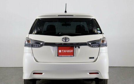 Toyota Wish II, 2013 год, 1 712 000 рублей, 4 фотография
