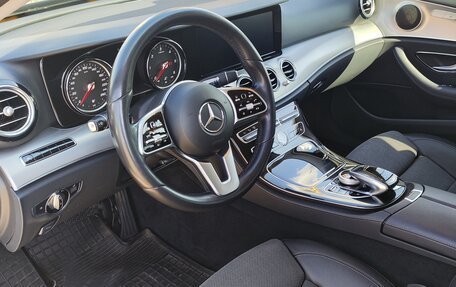 Mercedes-Benz E-Класс, 2019 год, 3 990 000 рублей, 3 фотография