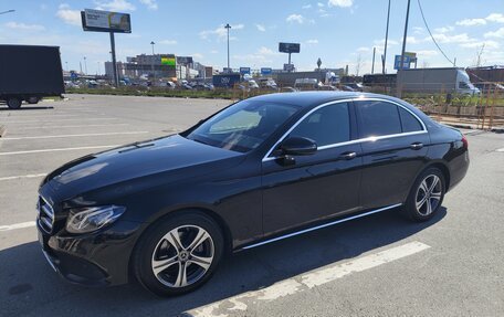 Mercedes-Benz E-Класс, 2019 год, 3 990 000 рублей, 7 фотография