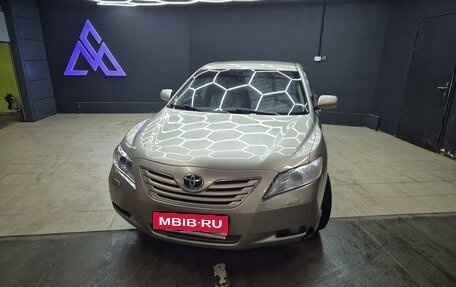 Toyota Camry, 2008 год, 1 100 000 рублей, 1 фотография