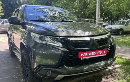 Mitsubishi Pajero Sport III рестайлинг, 2018 год, 3 298 000 рублей, 4 фотография