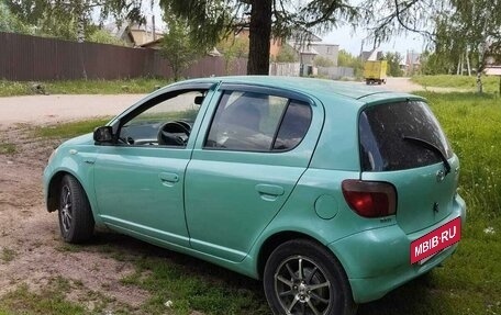 Toyota Yaris I рестайлинг, 2000 год, 390 000 рублей, 4 фотография