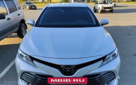 Toyota Camry, 2020 год, 3 730 000 рублей, 5 фотография