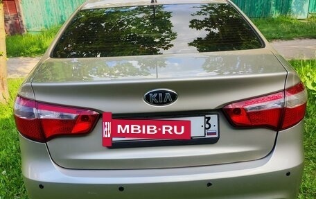 KIA Rio III рестайлинг, 2013 год, 820 000 рублей, 4 фотография