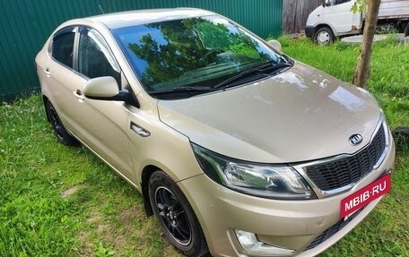 KIA Rio III рестайлинг, 2013 год, 820 000 рублей, 2 фотография