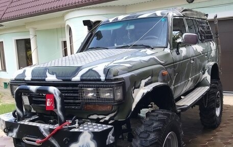 Toyota Land Cruiser 60, 1989 год, 2 300 000 рублей, 2 фотография