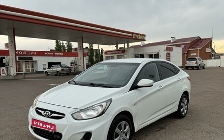 Hyundai Solaris II рестайлинг, 2011 год, 595 000 рублей, 1 фотография