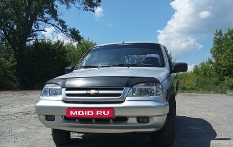 Chevrolet Niva I рестайлинг, 2004 год, 380 000 рублей, 2 фотография