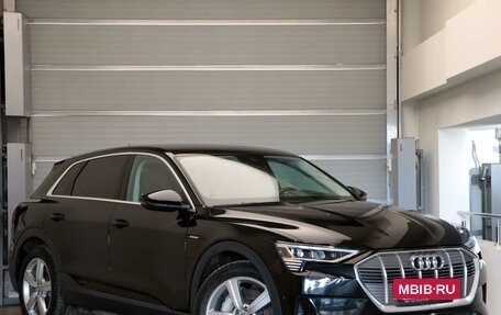 Audi e-tron I, 2019 год, 4 825 000 рублей, 5 фотография