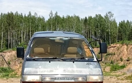 Toyota Town Ace III, 1990 год, 270 000 рублей, 1 фотография