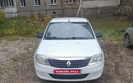 Renault Logan I, 2015 год, 460 000 рублей, 2 фотография