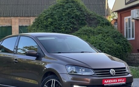 Volkswagen Polo VI (EU Market), 2017 год, 1 100 000 рублей, 2 фотография