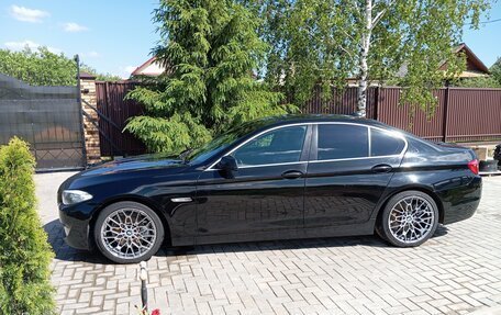 BMW 5 серия, 2011 год, 2 500 000 рублей, 11 фотография