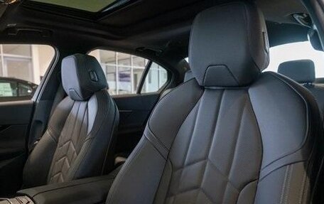 BMW 5 серия, 2024 год, 8 222 000 рублей, 15 фотография