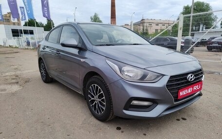 Hyundai Solaris II рестайлинг, 2017 год, 970 000 рублей, 1 фотография