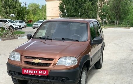 Chevrolet Niva I рестайлинг, 2018 год, 860 000 рублей, 9 фотография