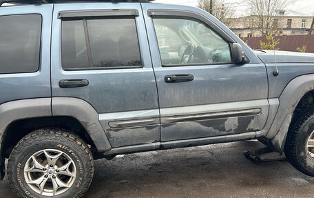 Jeep Liberty (North America) I, 2002 год, 790 000 рублей, 4 фотография