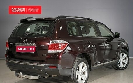 Toyota Highlander III, 2012 год, 2 263 000 рублей, 2 фотография