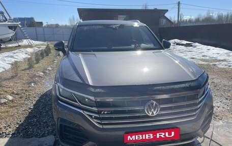 Volkswagen Touareg III, 2018 год, 4 880 000 рублей, 4 фотография