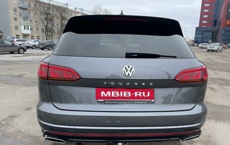 Volkswagen Touareg III, 2018 год, 4 880 000 рублей, 8 фотография