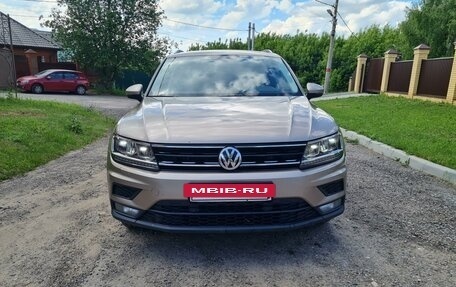 Volkswagen Tiguan II, 2018 год, 2 150 000 рублей, 3 фотография