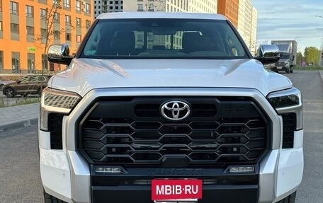 Toyota Tundra, 2022 год, 8 900 000 рублей, 3 фотография