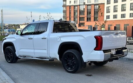 Toyota Tundra, 2022 год, 8 900 000 рублей, 10 фотография