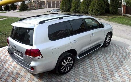 Toyota Land Cruiser 200, 2008 год, 3 100 000 рублей, 2 фотография