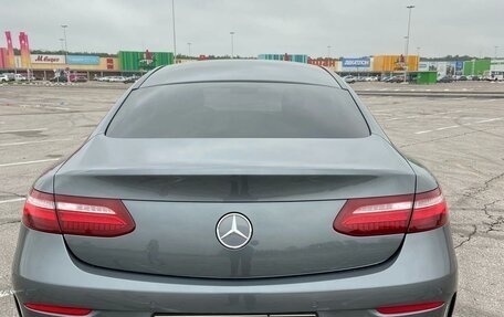 Mercedes-Benz E-Класс, 2018 год, 4 600 000 рублей, 6 фотография