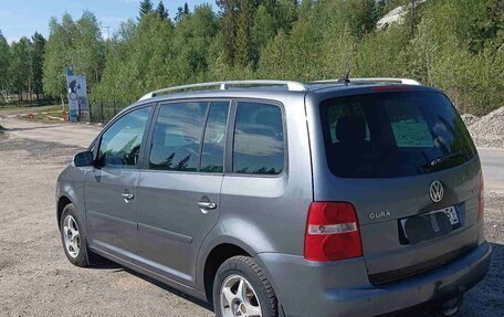 Volkswagen Touran III, 2005 год, 620 000 рублей, 3 фотография