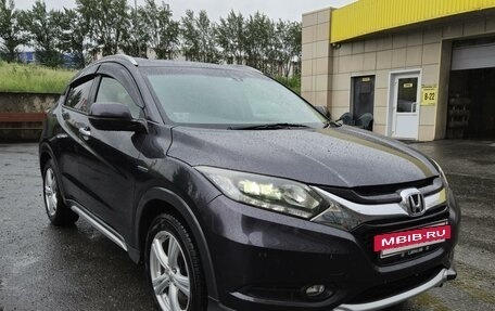 Honda Vezel, 2014 год, 1 800 000 рублей, 3 фотография