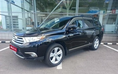 Toyota Highlander III, 2012 год, 2 200 000 рублей, 1 фотография