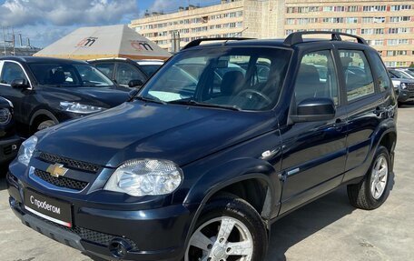 Chevrolet Niva I рестайлинг, 2013 год, 699 000 рублей, 3 фотография