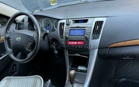 Hyundai Sonata VI, 2008 год, 830 000 рублей, 6 фотография