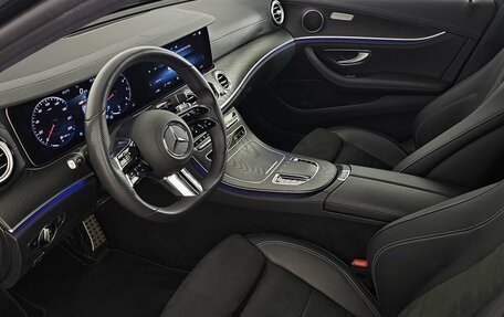 Mercedes-Benz E-Класс, 2022 год, 6 200 000 рублей, 10 фотография