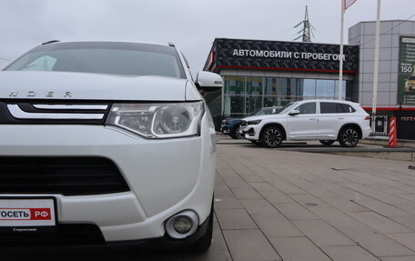 Mitsubishi Outlander III рестайлинг 3, 2013 год, 1 459 000 рублей, 10 фотография